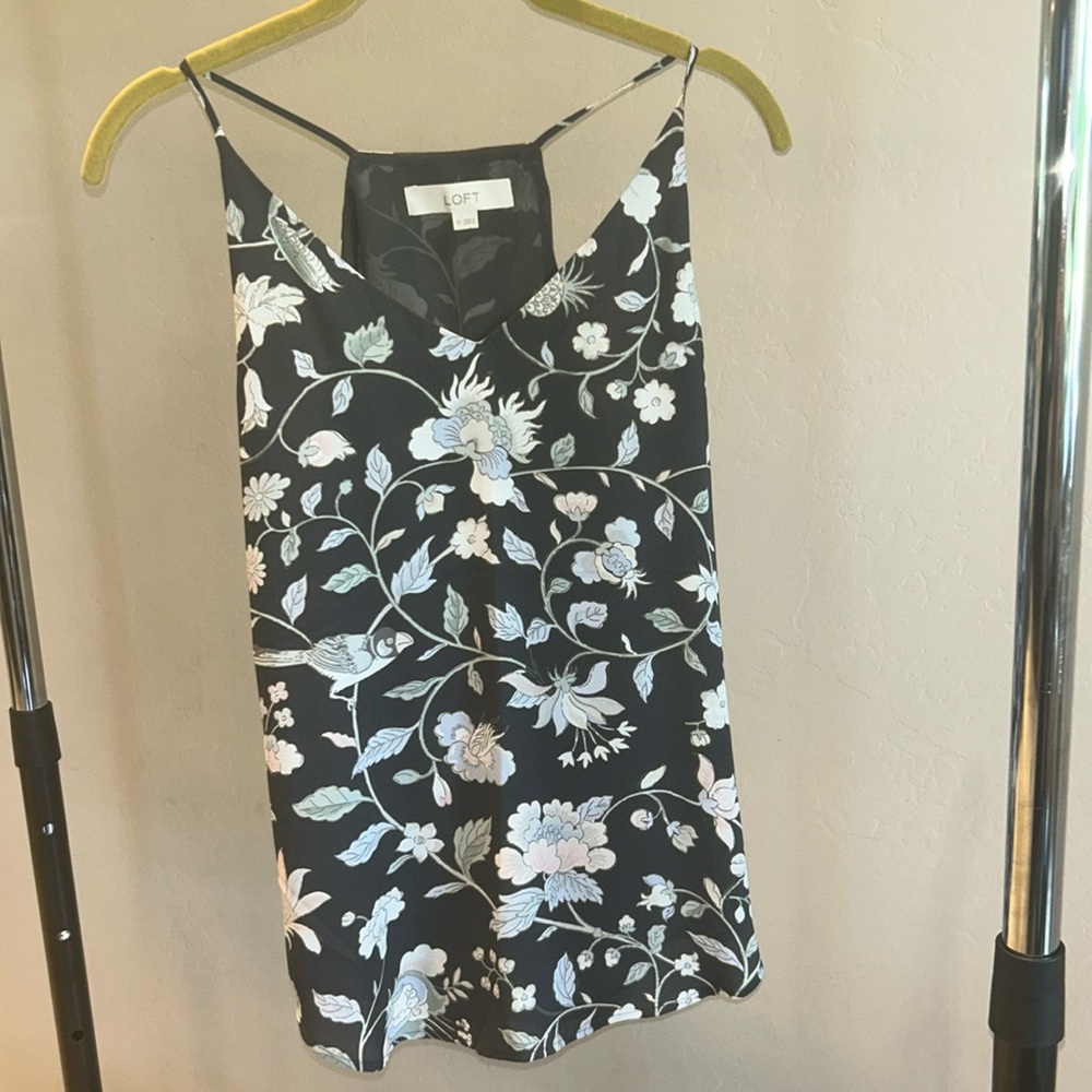 Loft Floral Cami tank. Size XS. Excellent condition